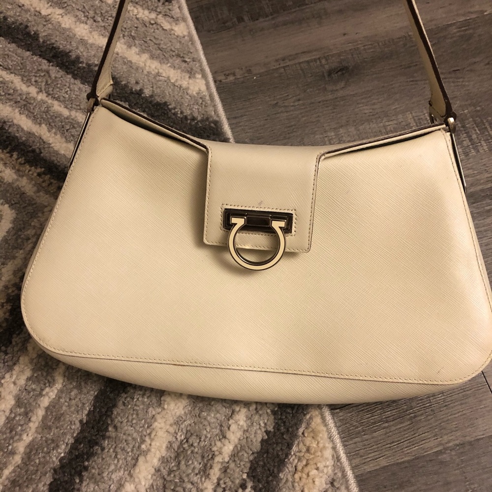 SALVATORE FERRAGAMO bag